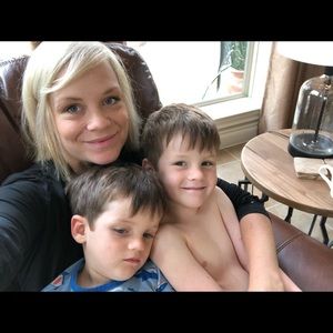 Meet your Posher, Danelle